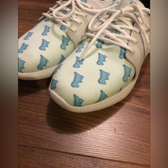 Vtex waterproof shoes- dino print- unisex - Picture 3 of 5